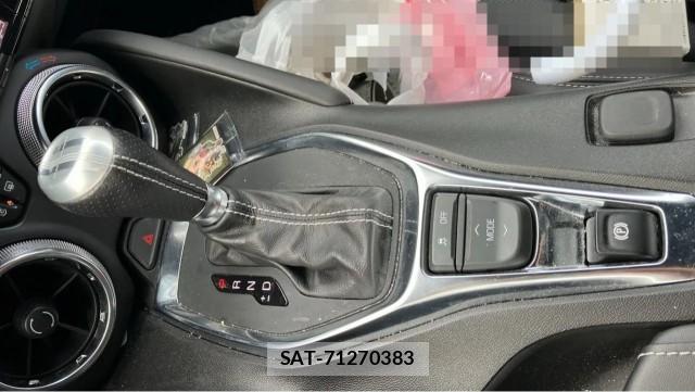 Chevrolet CAMARO 2022-10 8877130-14