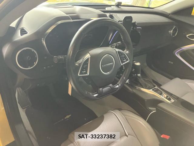 Chevrolet CAMARO 2017-11 8877464-14