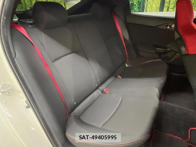 Honda CIVIC 2018-06 8875923-10