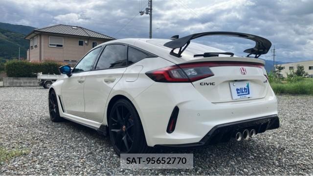 Honda CIVIC 2024-07 8877183-13