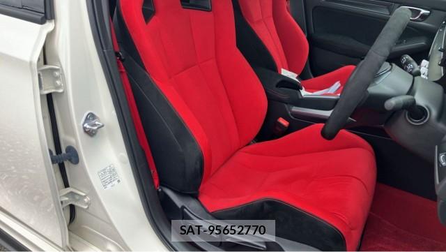 Honda CIVIC 2024-07 8877183-5