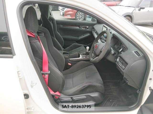 Honda CIVIC 2025-03 8877481-6
