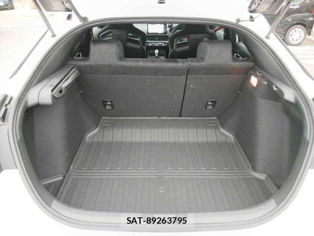 Honda CIVIC 2025-03 8877481-8