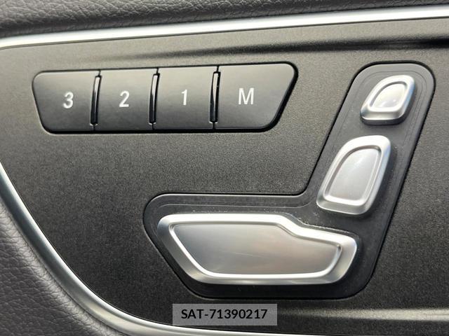 Mercedes Benz CLA-CLASS 2016-11 8875981-6