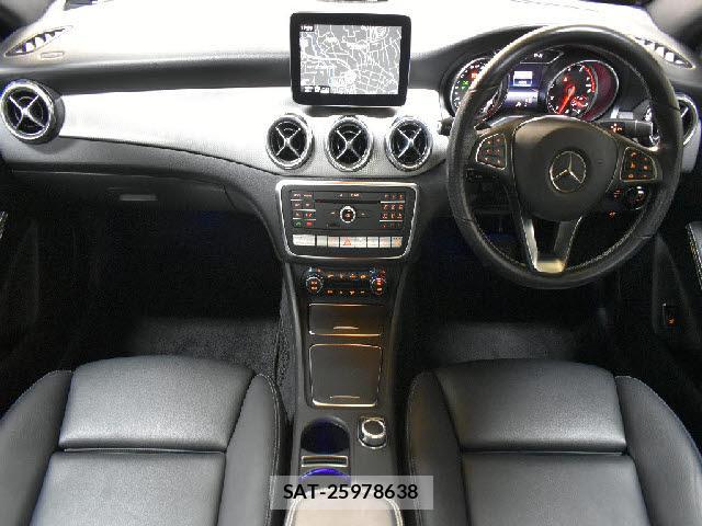Mercedes Benz CLA-CLASS 2019-02 8877934-1