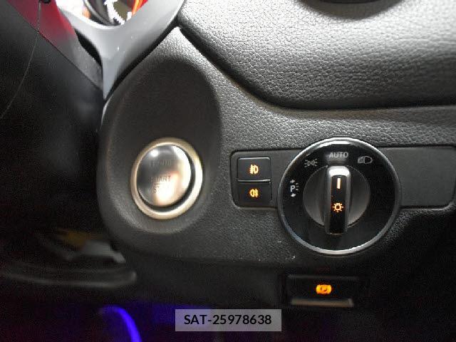 Mercedes Benz CLA-CLASS 2019-02 8877934-3