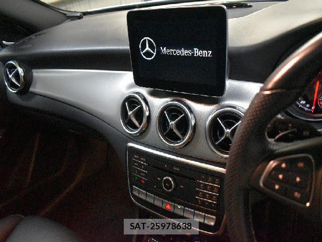 Mercedes Benz CLA-CLASS 2019-02 8877934-8