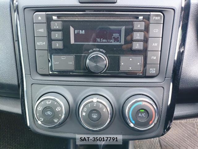 Toyota COROLLA AXIO 2018-09 8876118-10