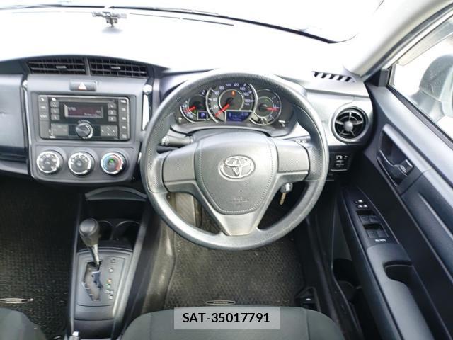 Toyota COROLLA AXIO 2018-09 8876118-2