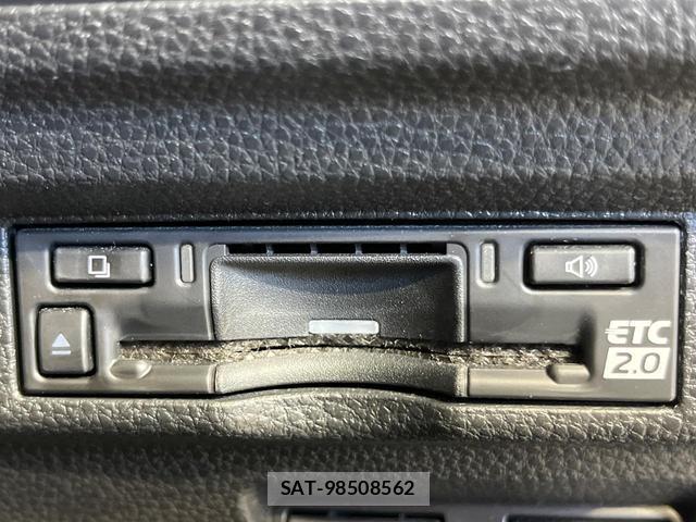 Toyota COROLLA CROSS 2024-01 8875945-5