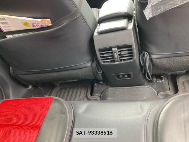 Toyota COROLLA CROSS 2022-07 8876635-11