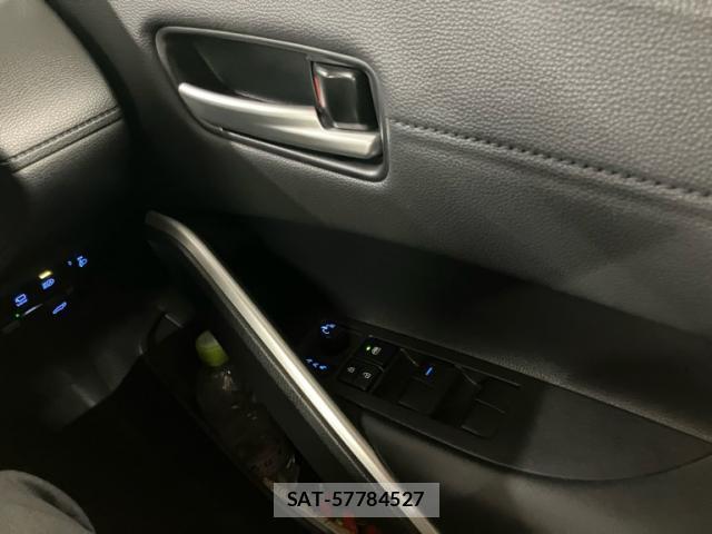 Toyota COROLLA CROSS 2023-10 8877457-18