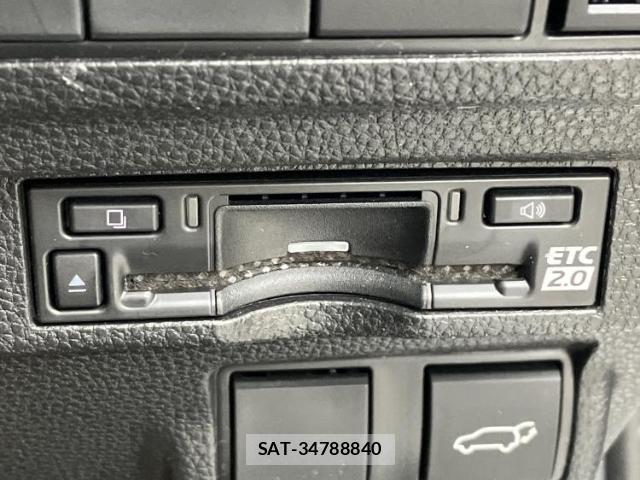 Toyota COROLLA CROSS 2025-02 8878287-17