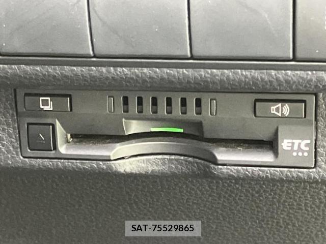 Toyota COROLLA 2022-03 8878267-16
