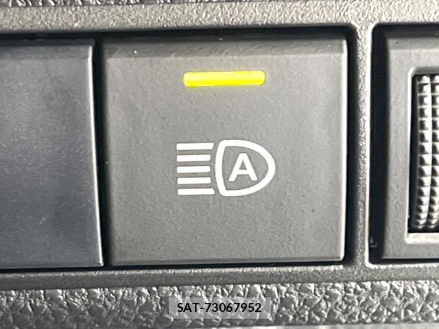 Toyota COROLLA SPORT 2019-03 8876148-7