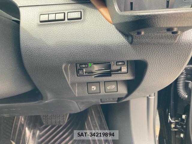 Toyota CROWN ESTATE 2025-11 8876634-7