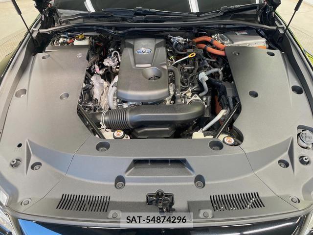 Toyota CROWN HYBRID 2020-02 8875928-17