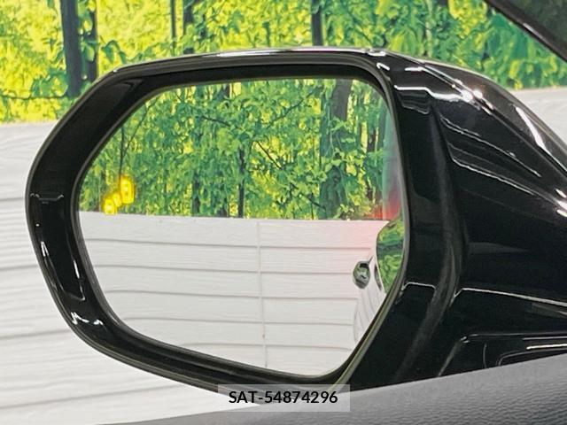 Toyota CROWN HYBRID 2020-02 8875928-5