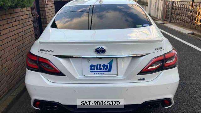 Toyota CROWN HYBRID 2018-10 8877101-1