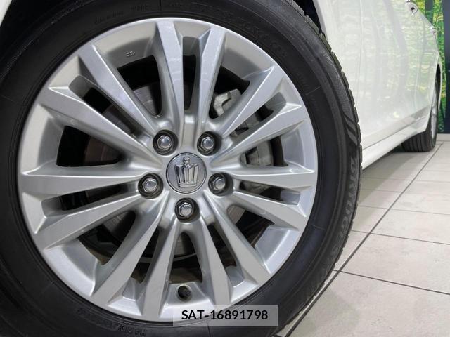Toyota CROWN HYBRID 2013-03 8877327-12