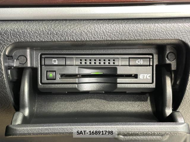 Toyota CROWN HYBRID 2013-03 8877327-5