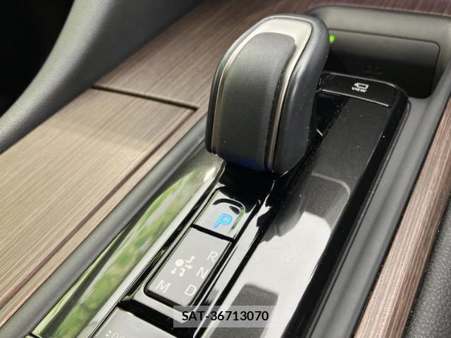 Toyota CROWN HYBRID 2025-01 8878190-16