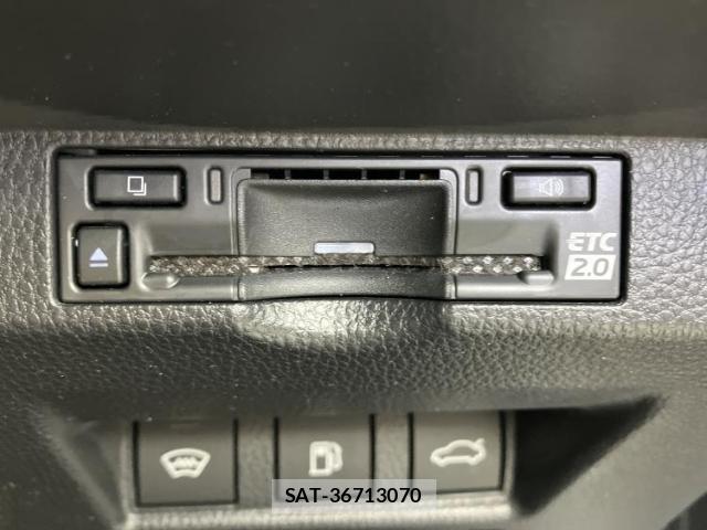 Toyota CROWN HYBRID 2025-01 8878190-17