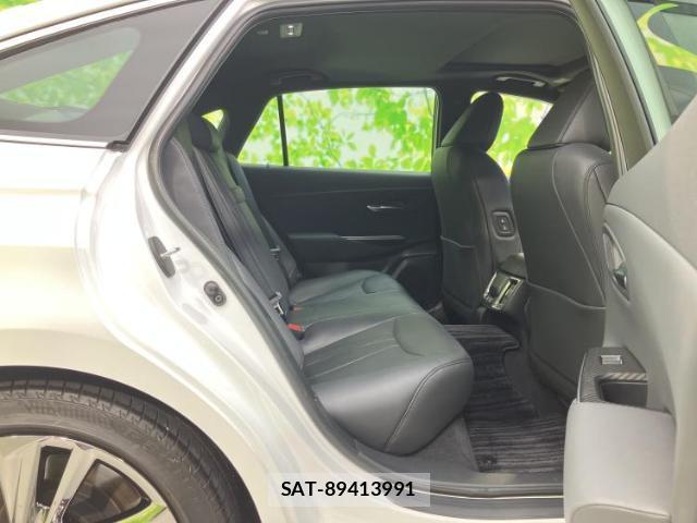 Toyota CROWN HYBRID 2021-08 8878358-4