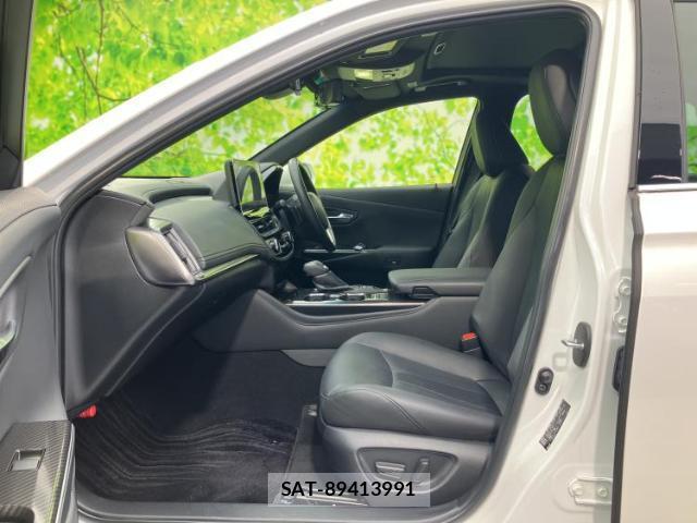 Toyota CROWN HYBRID 2021-08 8878358-5