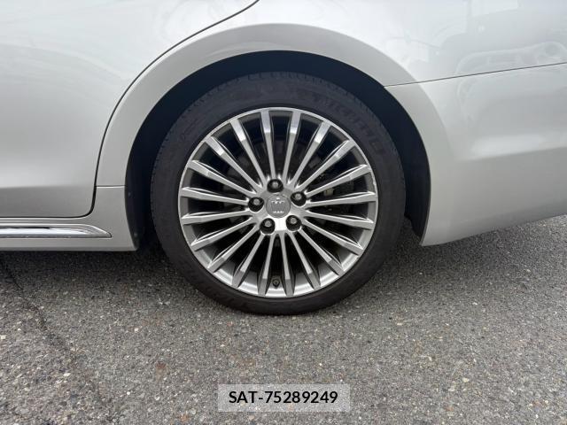 Toyota CROWN MAJESTA 2016-09 8877046-5