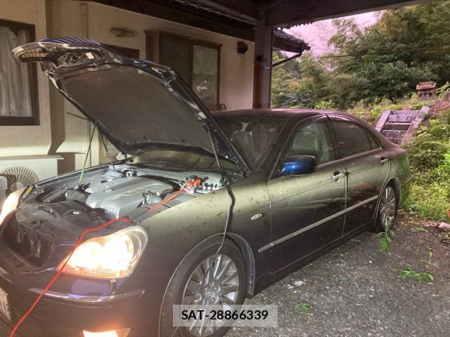 Toyota CROWN MAJESTA 2005-06 8877419-0