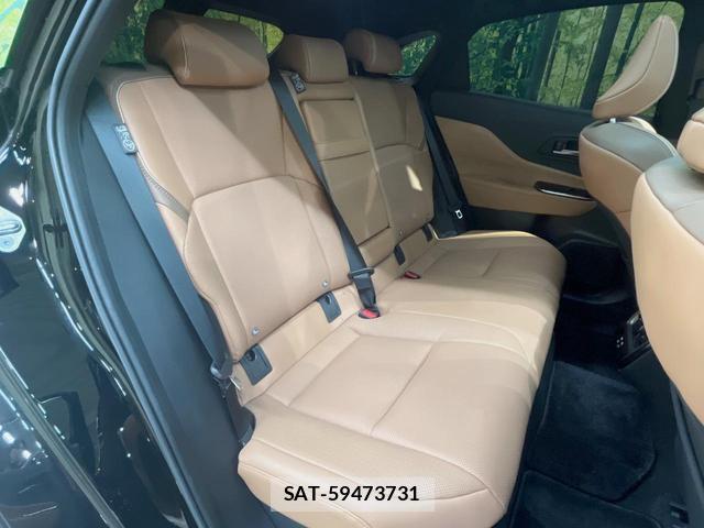 Toyota CROWN 2024-07 8875930-13