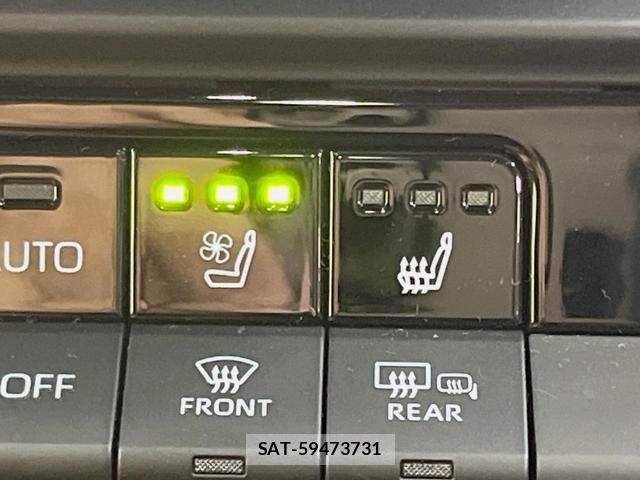 Toyota CROWN 2024-07 8875930-8