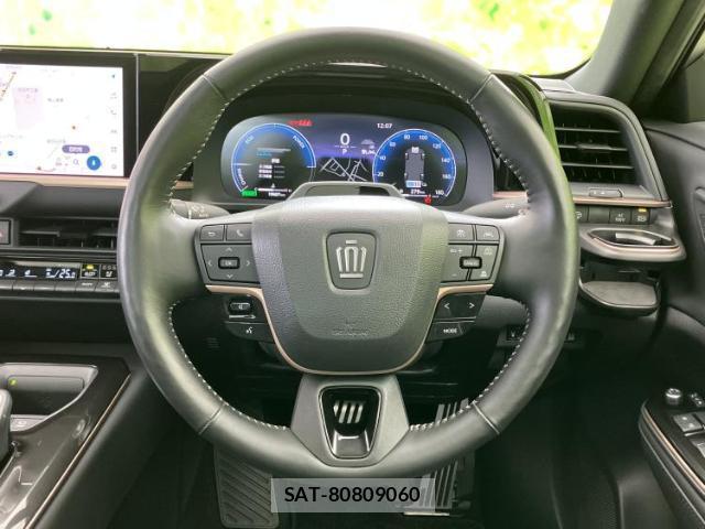 Toyota CROWN 2024-05 8877015-15