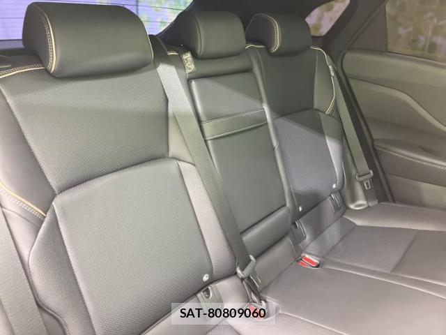 Toyota CROWN 2024-05 8877015-4