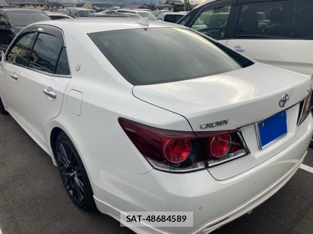 Toyota CROWN 2016-09 8876639-1