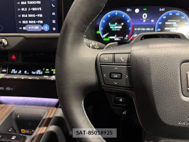 Toyota CROWN 2025-01 8877498-10