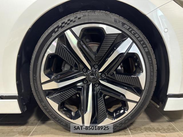 Toyota CROWN 2025-01 8877498-16