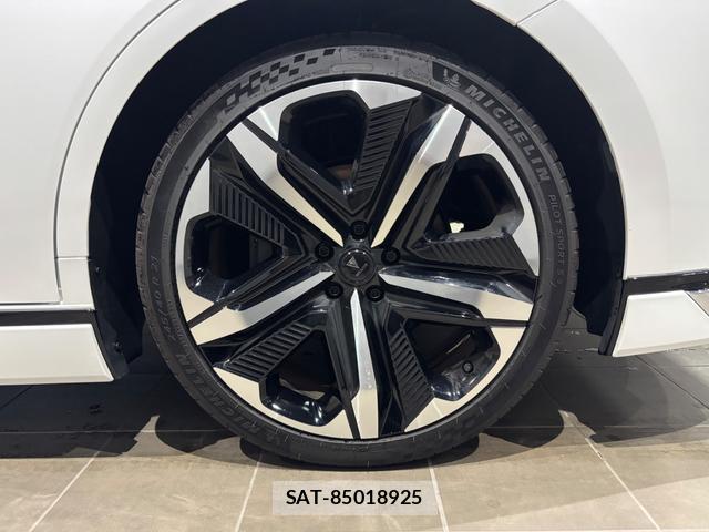 Toyota CROWN 2025-01 8877498-17