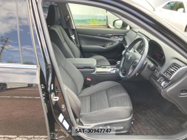Toyota CROWN 2013-01 8878164-3
