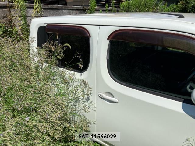 Nissan CUBE 2010-02 8876451-13