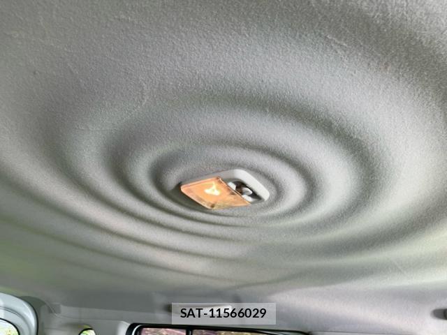 Nissan CUBE 2010-02 8876451-16