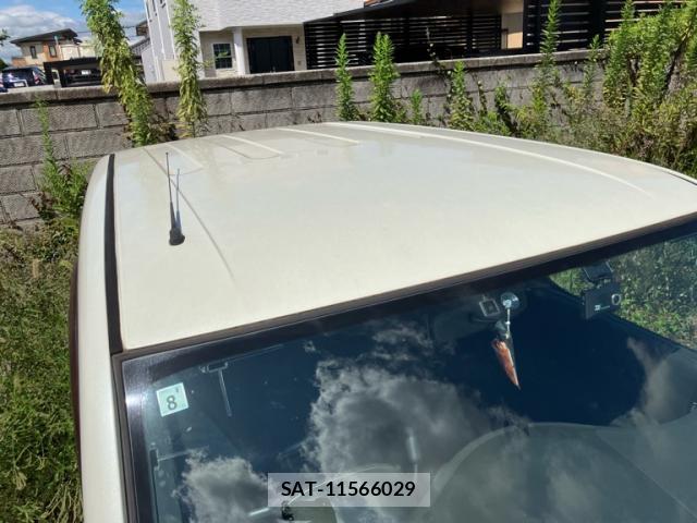 Nissan CUBE 2010-02 8876451-4