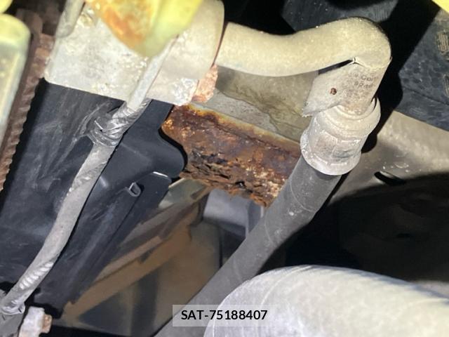 Nissan CUBE 2010-01 8876547-18