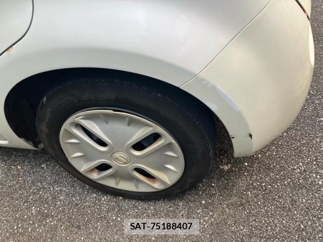 Nissan CUBE 2010-01 8876547-4