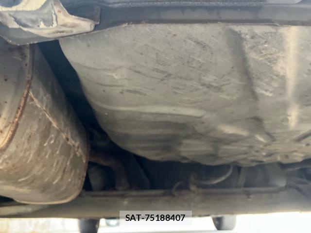 Nissan CUBE 2010-01 8876547-6