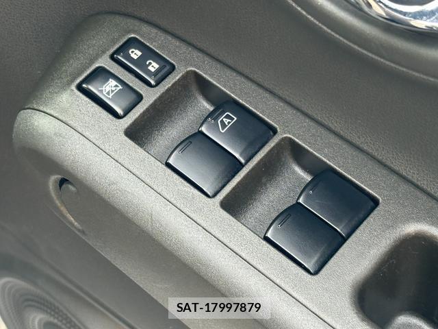 Nissan CUBE 2014-01 8876721-18