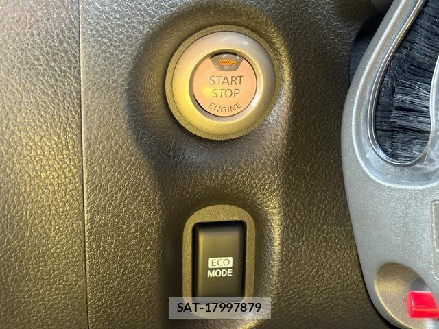Nissan CUBE 2014-01 8876721-6