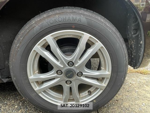 Nissan CUBE 2010-09 8877829-3