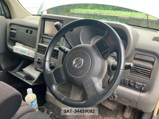 Nissan CUBE 2008-04 8877879-5